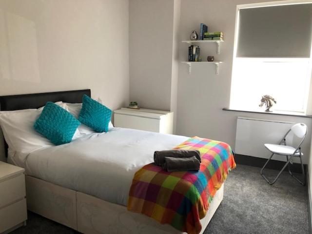 Townhouse Plus @ London Road Stoke Chambre photo