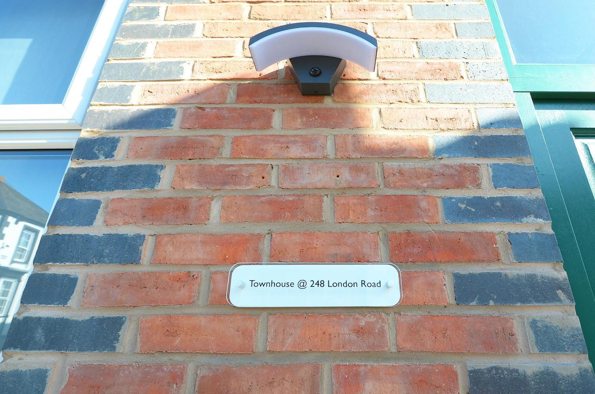 Townhouse Plus @ London Road Stoke Extérieur photo
